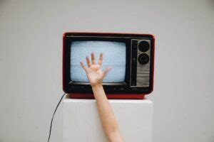 iptv boete belgië|IPTV illegaal in België: de risico’s en boetes uitgelegd.